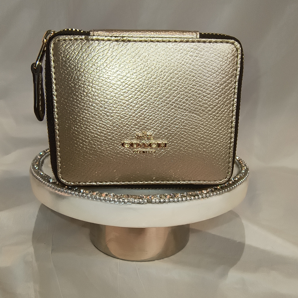 COACH New without Tags Metallic Rose Gold Travel Jewelry Zippered Case